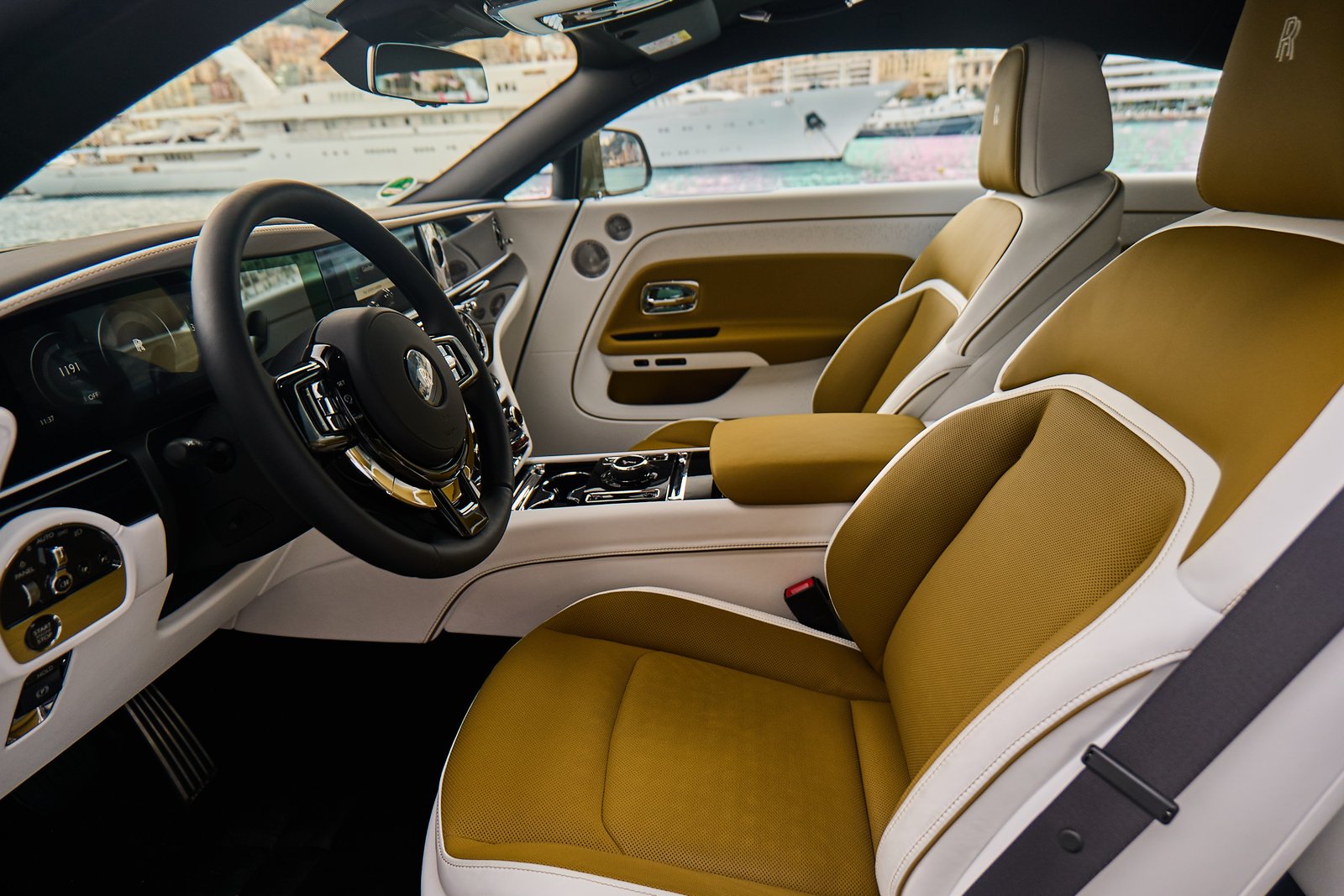 Rolls Royce Spectre — photo 7